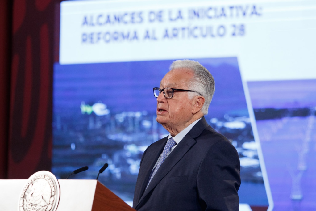 Defiende Barlett reforma energética de AMLO; CFE no es un monopolio, asegura