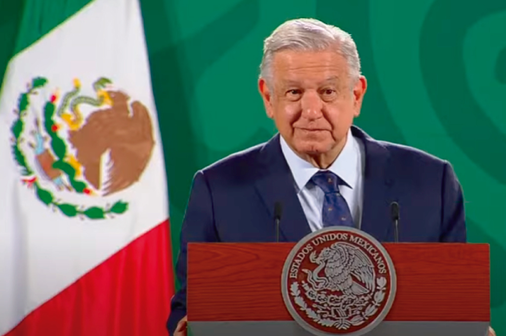 AMLO niega contaminación por refinería en Oaxaca
