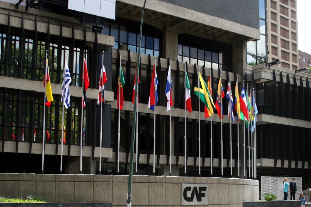 CAF rompre récrod en emisión de bono verde por mil 500 mde