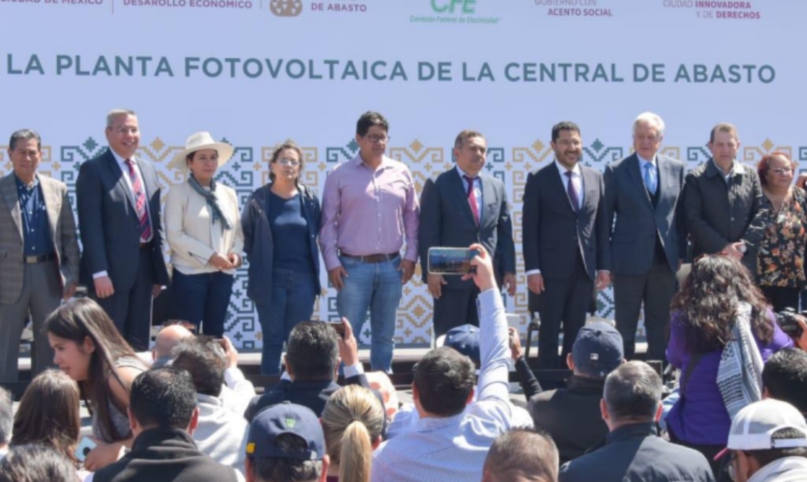 Recibe CFE instalaciones de central fotovoltaica en la CDMX