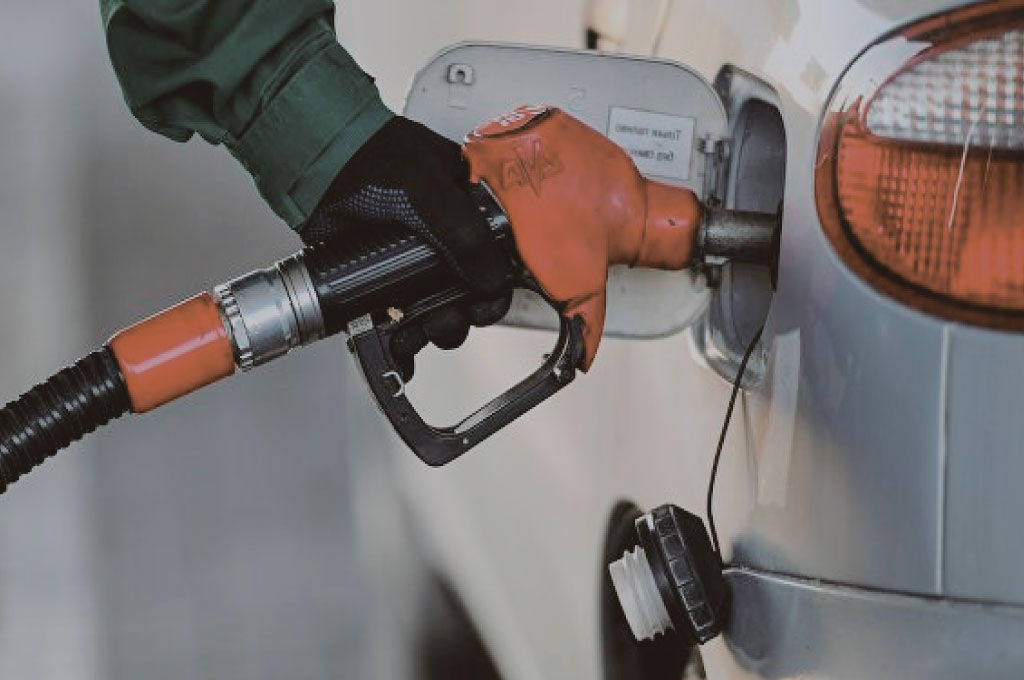 Inmovilizan gasolinera michoacana por robar combustible a consumidores