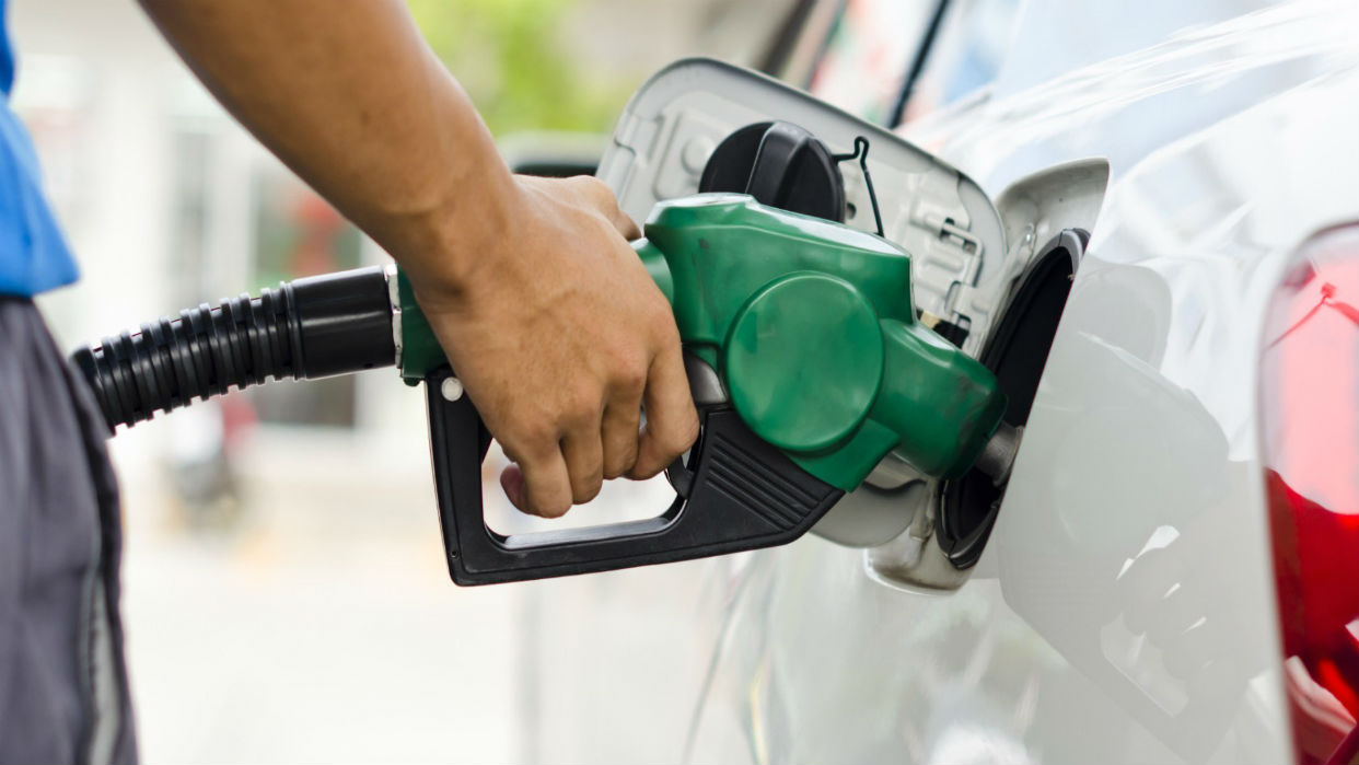 Golpe al consumidor; gasolina Premium alcanza .49 en CDMX