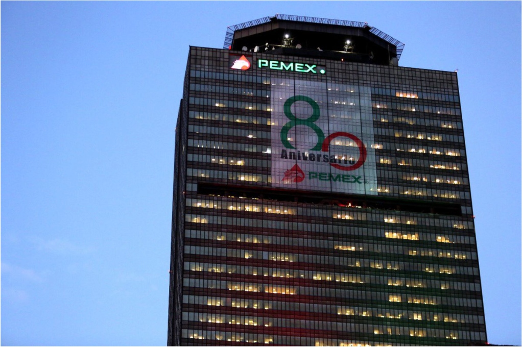Cae procesamiento de crudo en refinerías de PEMEX durante 2023